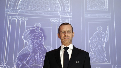 UEFA šéf šokoval: video ve fotbale znamená chaos.