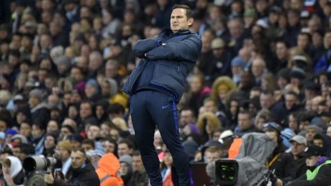 Kouč fotbalistů Chelsea Frank Lampard.