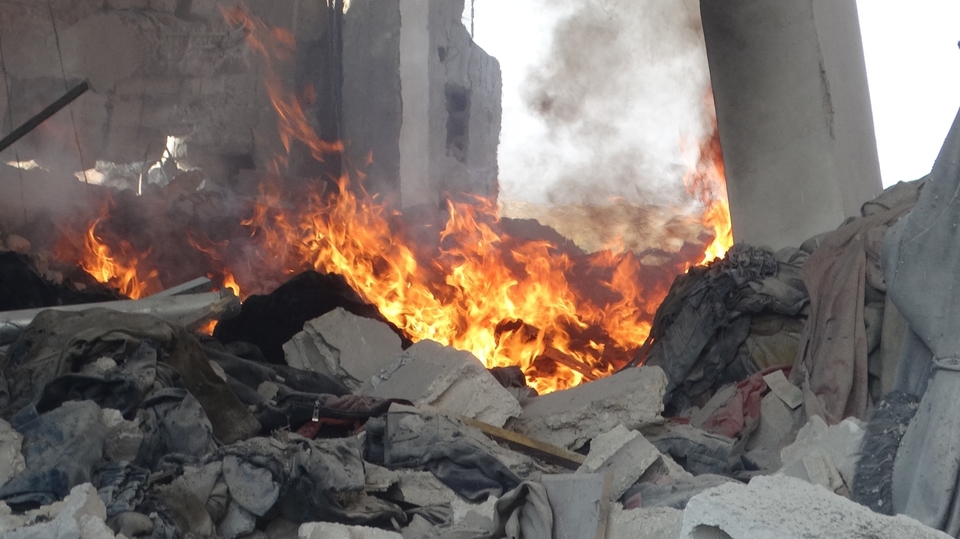 Nálety v povstaleckých oblastech Sýrie usmrtily 12 lidí.