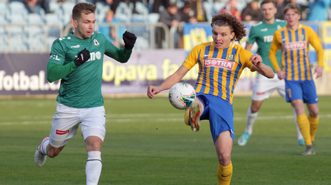 Zleva Jakub Považanec z Jablonce, Filip Souček z Opavy.