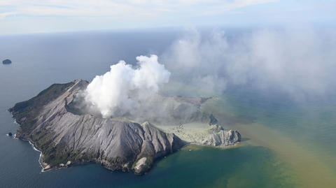 Sopka na ostrově White Island. 