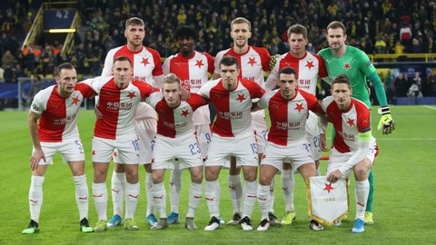 Fotbalová Slavia si v Lize mistrů vydělala více než půl miliardy.