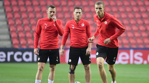 Opory Slavie (zleva) Vladimír Coufal, Jan Bořil a Tomáš Souček.