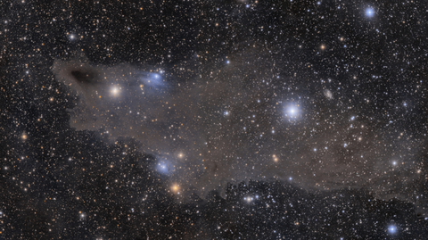 Mlhovina v souhvězdí Kéfea.