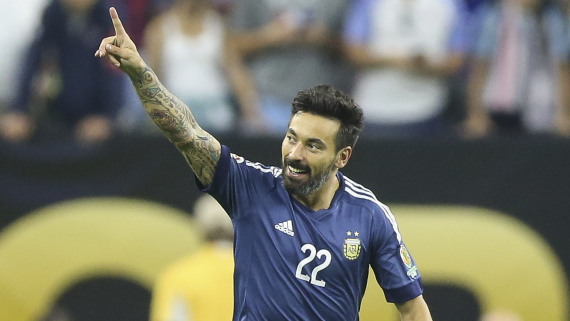 Fotbalista Lavezzi ukončil kariéru