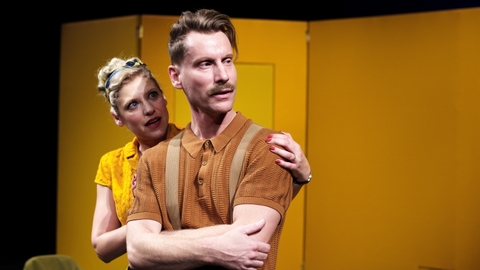 Snímek z představení Kdo je pan Schmitt?.