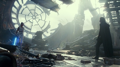 Vzestup Skywalkera se přehnaně snaží udobřit si fanoušky