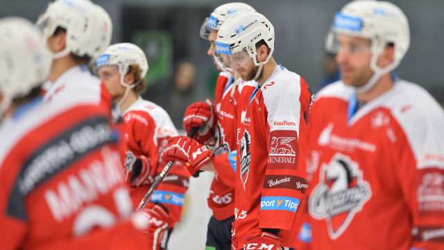 Hokejisté pardubického Dynama.