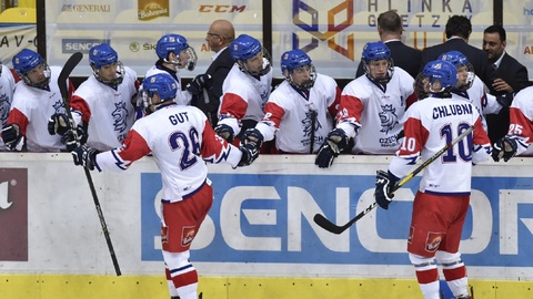 Čeští hokejisté do 20 let v prvním přípravném utkání před mistrovstvím světa v Ostravě a Třinci podlehli ve Frýdku-Místku jednoznačně 1:5 Švédsku. 