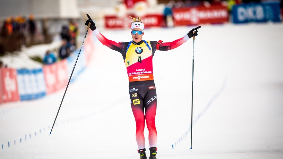 I druhý stíhací závod v sezoně vyhrál lídr seriálu Johannes Thingnes Bö.