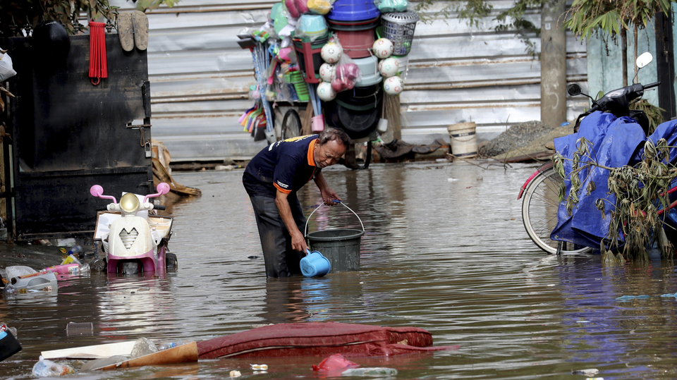 Záplavy v Indonésii.