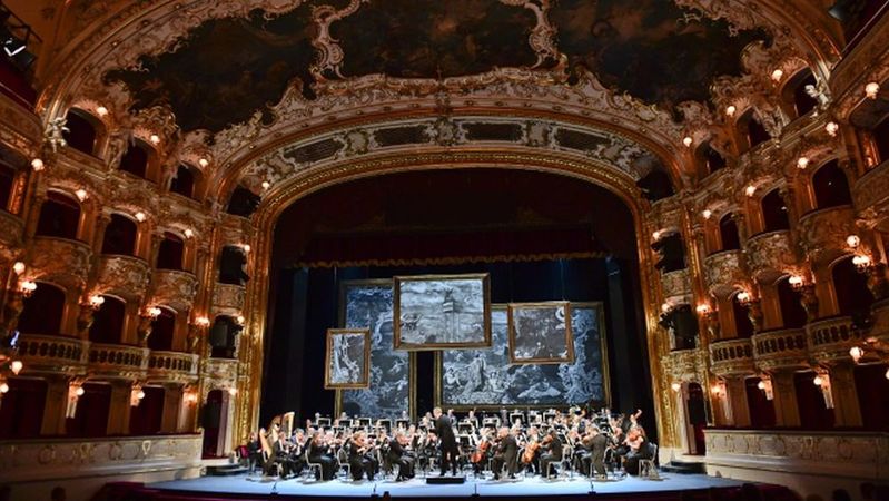 Státní opera oslavila své znovuotevření slavnostním koncertem.