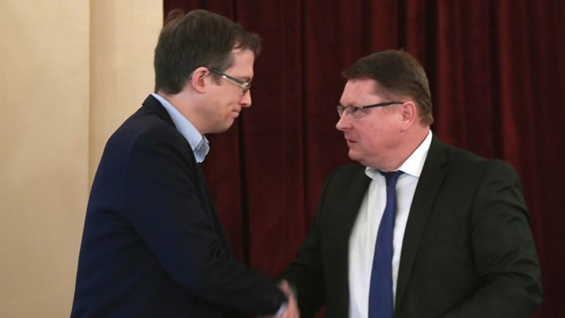 Odvolaný starosta Pavel Čižinský (vlevo) a Petr Hejma.