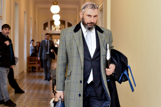Obhájce lobbisty Romana Janouška Lukáš Trojan.