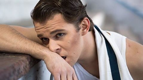 Jakub Burýšek v inscenaci Transky, body, vteřiny.