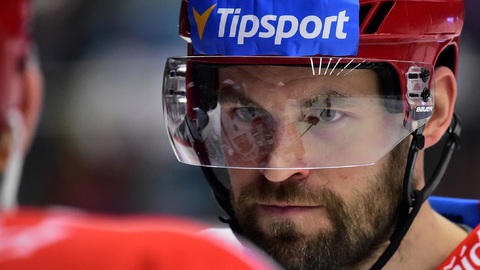 Radek Smoleňák zařídil hattrickem výhru Hradce Králové na ledě Vítkovic. 