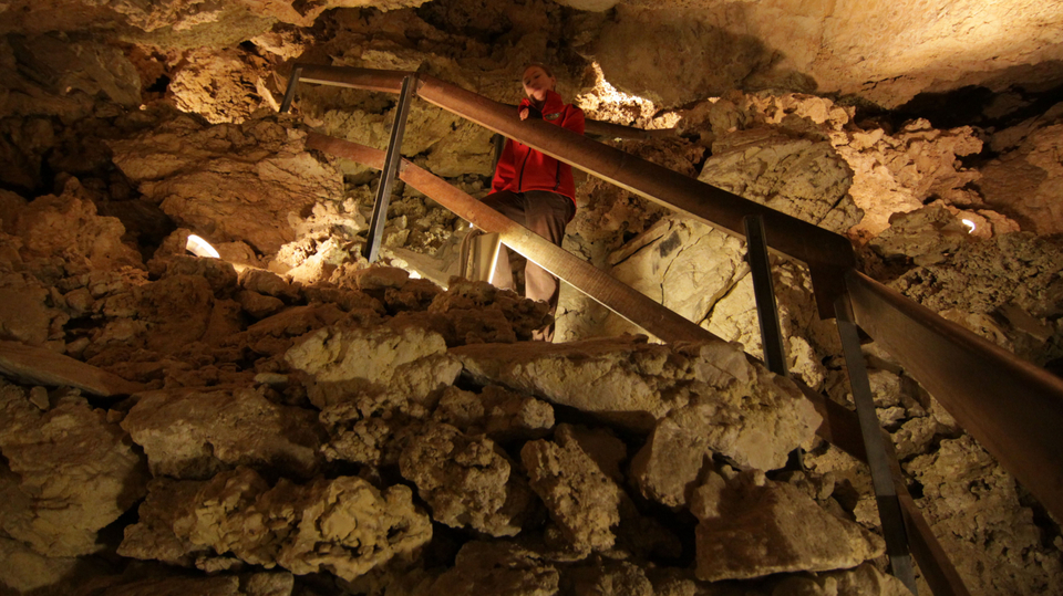 Jeskyně Na Turoldu. 