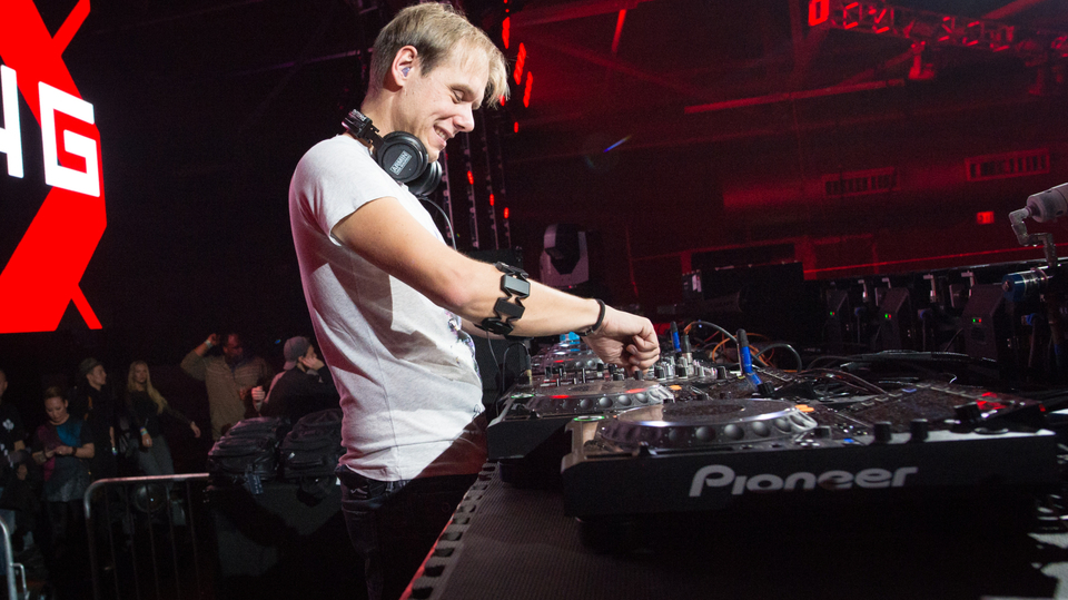 Nizozemský DJ a producent Armin van Buuren.