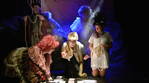 Snímek z Pohádky o bídném havíři.