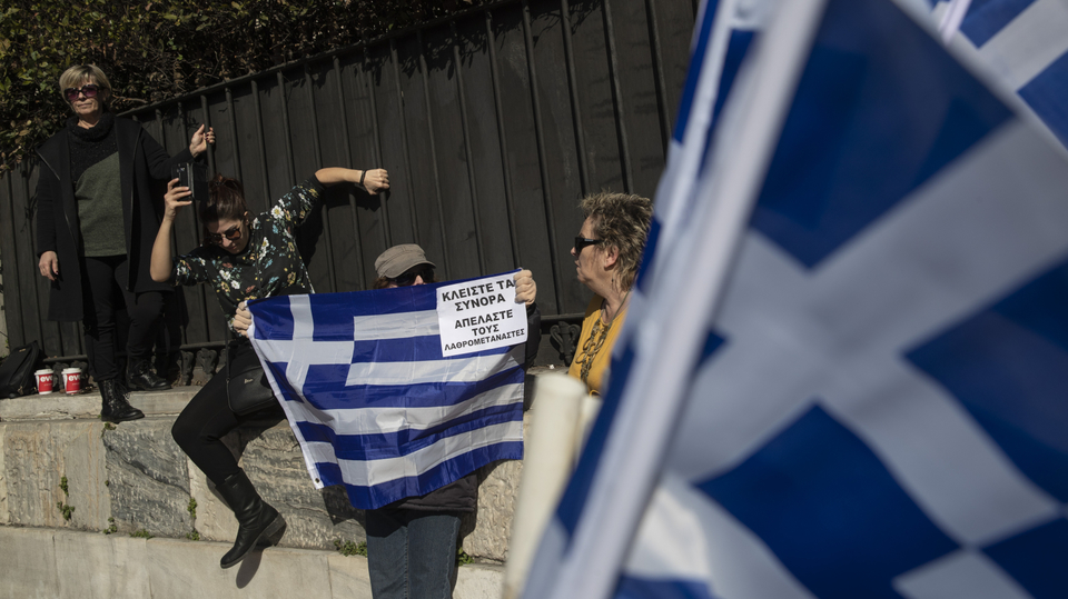 Obyvatelé řeckých ostrovů protestovali proti migračním plánům.