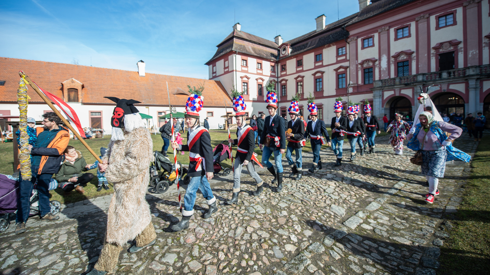 Masopustní veselí na zámku Ohrada.