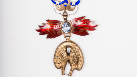 Moravské zemské muzeum vystavuje španělské řády a medaile.