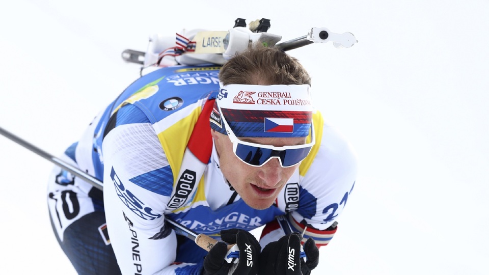 Ondřej Moravec skončil jako nejlepší z českých biatlonistů šestnáctý ve vytrvalostním závodu na světovém šampionátu v Anterselvě.