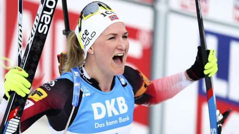 Vítězka Marte Olsbu Roeiseland.