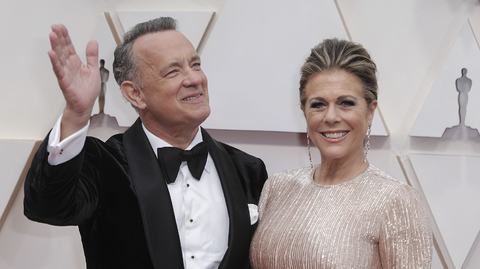 Tom Hanks s manželkou.