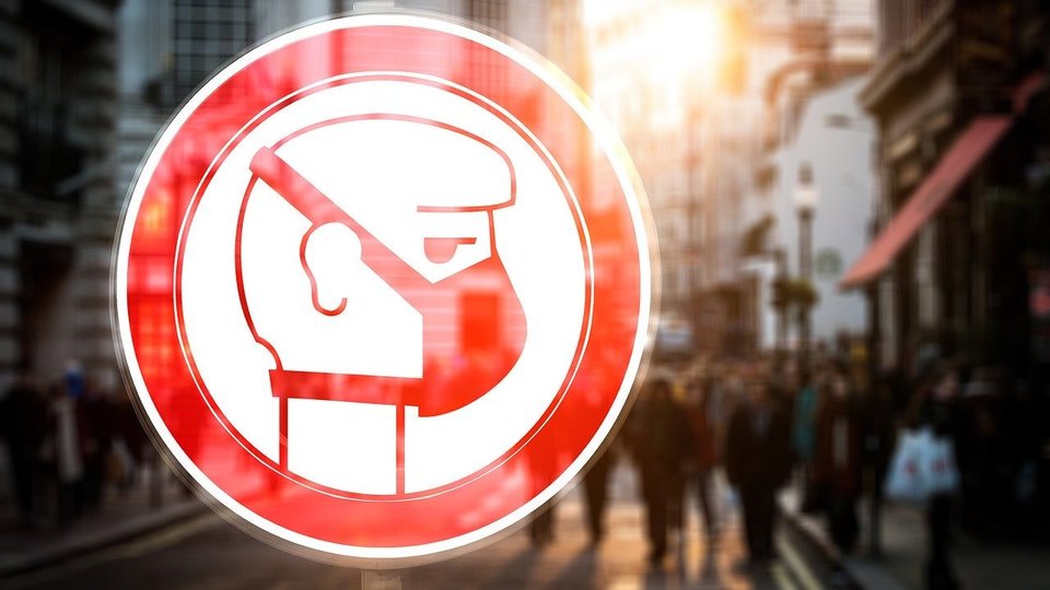 Ruská reakce na koronavirus: kamery, deportace a skepse.