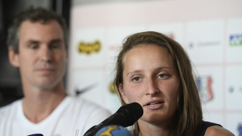 Loni spolu česká tenistka Markéta Vondroušová a Australanka Ashleigh Bartyová hrály finále Roland Garros.