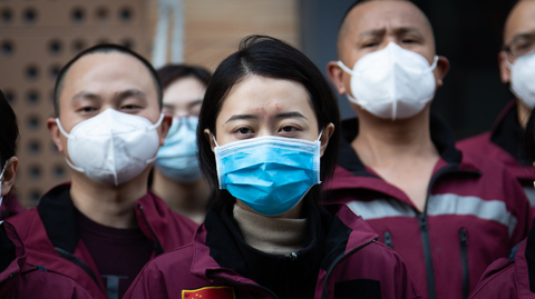 Čínští zdravotníci.