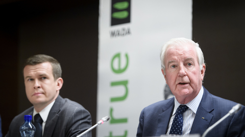 Witold Baňka (vlevo) na zasedání WADA.