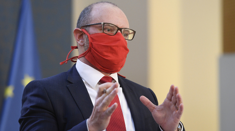 Ministr školství Robert Plaga.