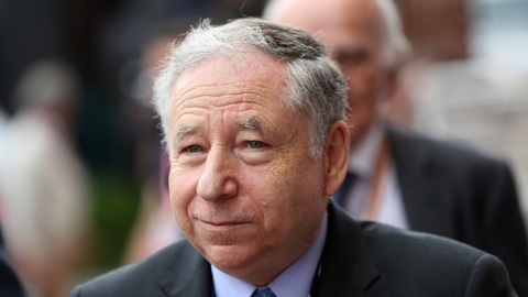 Předseda Mezinárodní automobilové federace (FIA) Jean Todt může do odvolání bez hlasování upravovat kalendář koronavirem narušené sezony.