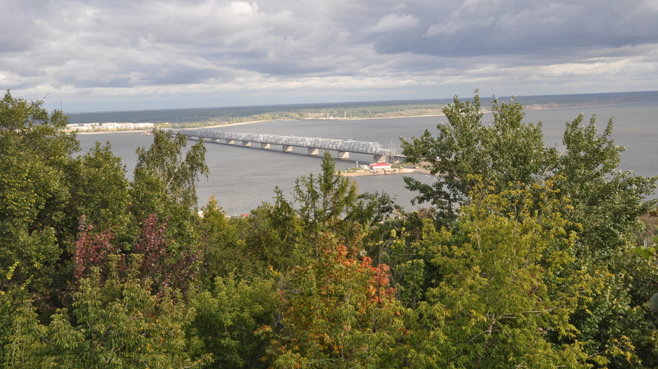 Dominantou Uljanovské oblasti je Imperátorský most přes řeku Volhu.