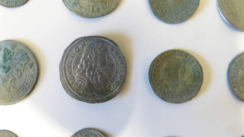 Stříbrné mince z doby Leopolda I.