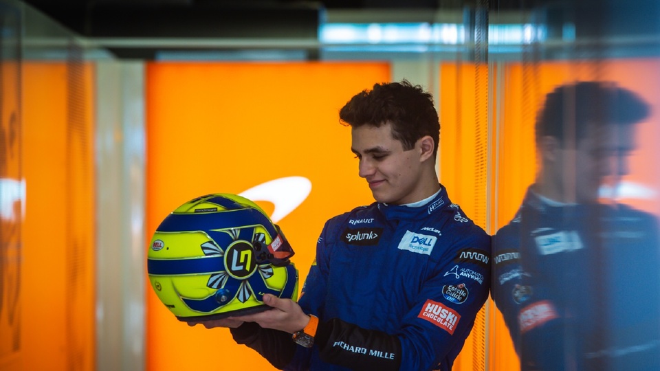 Pilot F1 Norris zazářil ve virtuální sérii IndyCar.