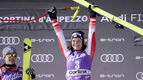 Fotografie z jednoho ze závodů v Cortině d´Ampezzo.