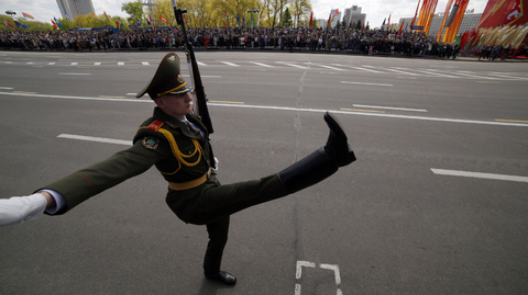 Vojenská přehlídka.