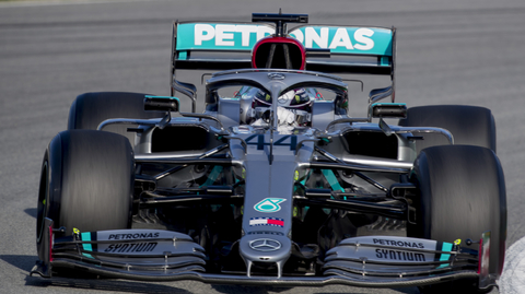 Lewis Hamilton během závodu formule 1.