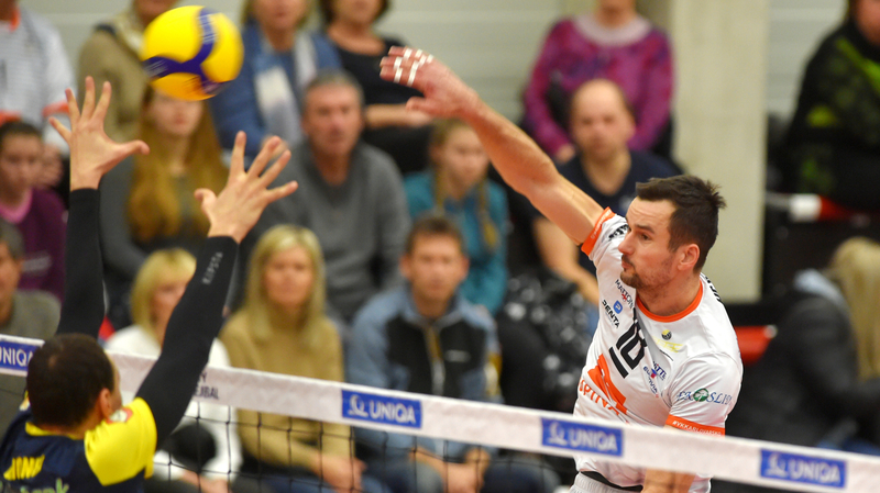 Univerzál Filip Rejlek (vpravo).