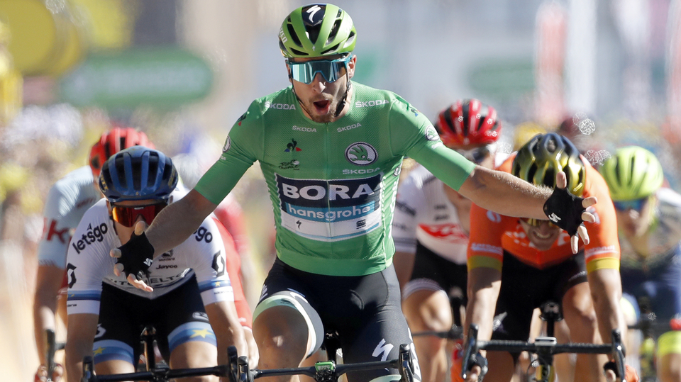 Peter Sagan při finiši na Tour de France.