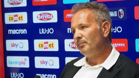 Kouč Boloni po leukémii trénuje s mužstvem.