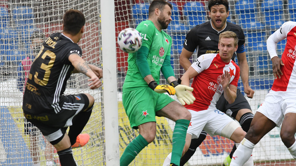 Zápas Slavie s Baníkem. 