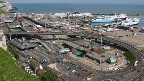 Britský přístav Dover.