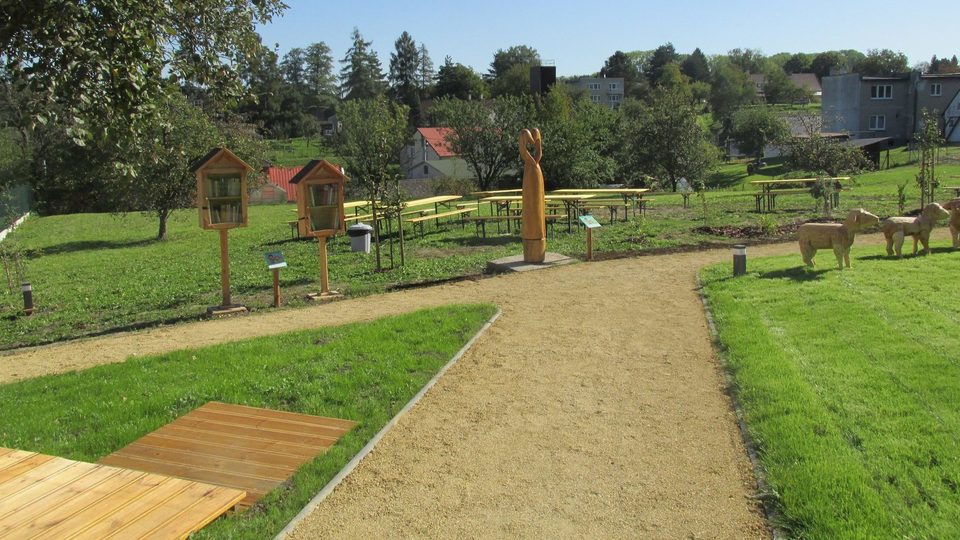 Projekty z programu fajnOVY prostor.