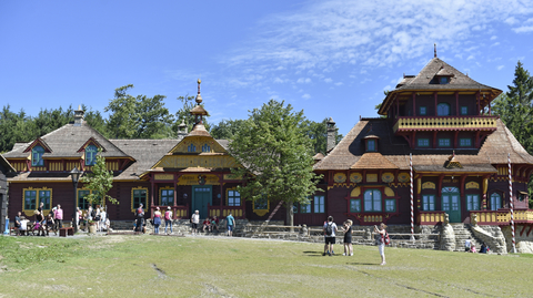 Na Pustevnách v Beskydech dokončili obnovu chaty Libušín.