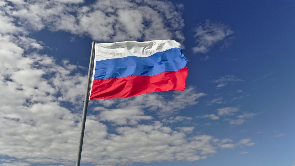 Ruská vlajka.