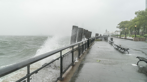 Tropická bouře Isaias v New Yorku.